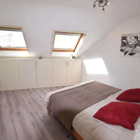 Apartament In A Location