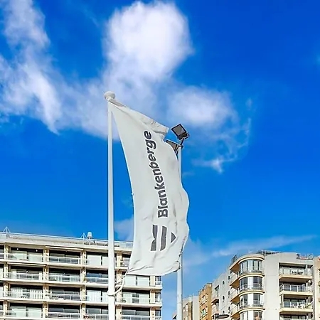 דירה In A Location *